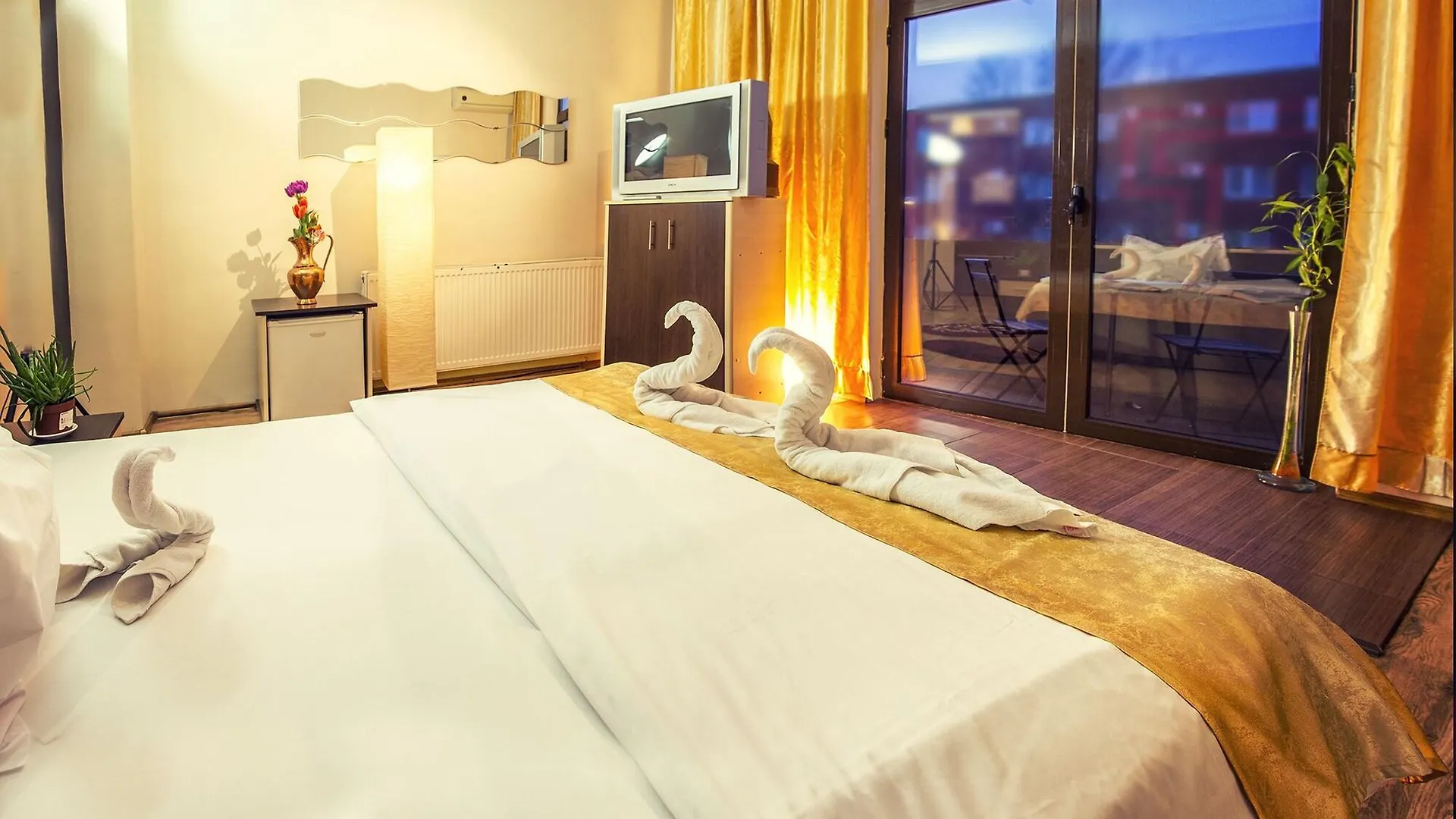 Hotel Eos