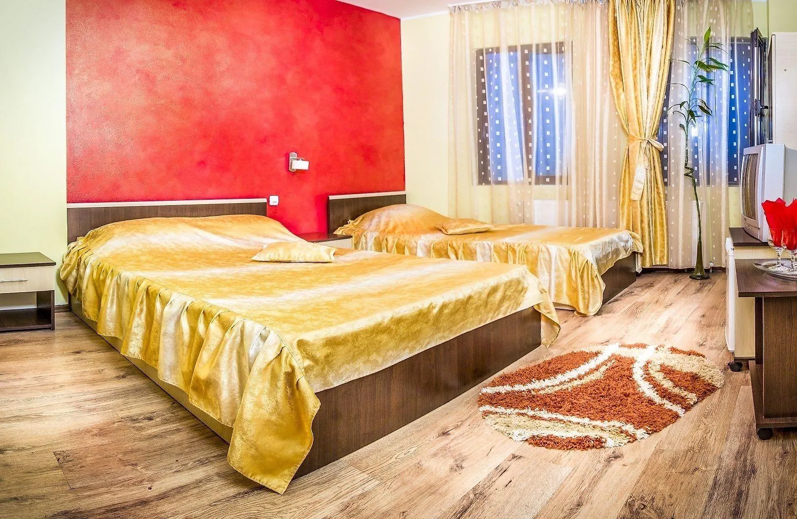 Hotel Eos Bükreş 2*,
