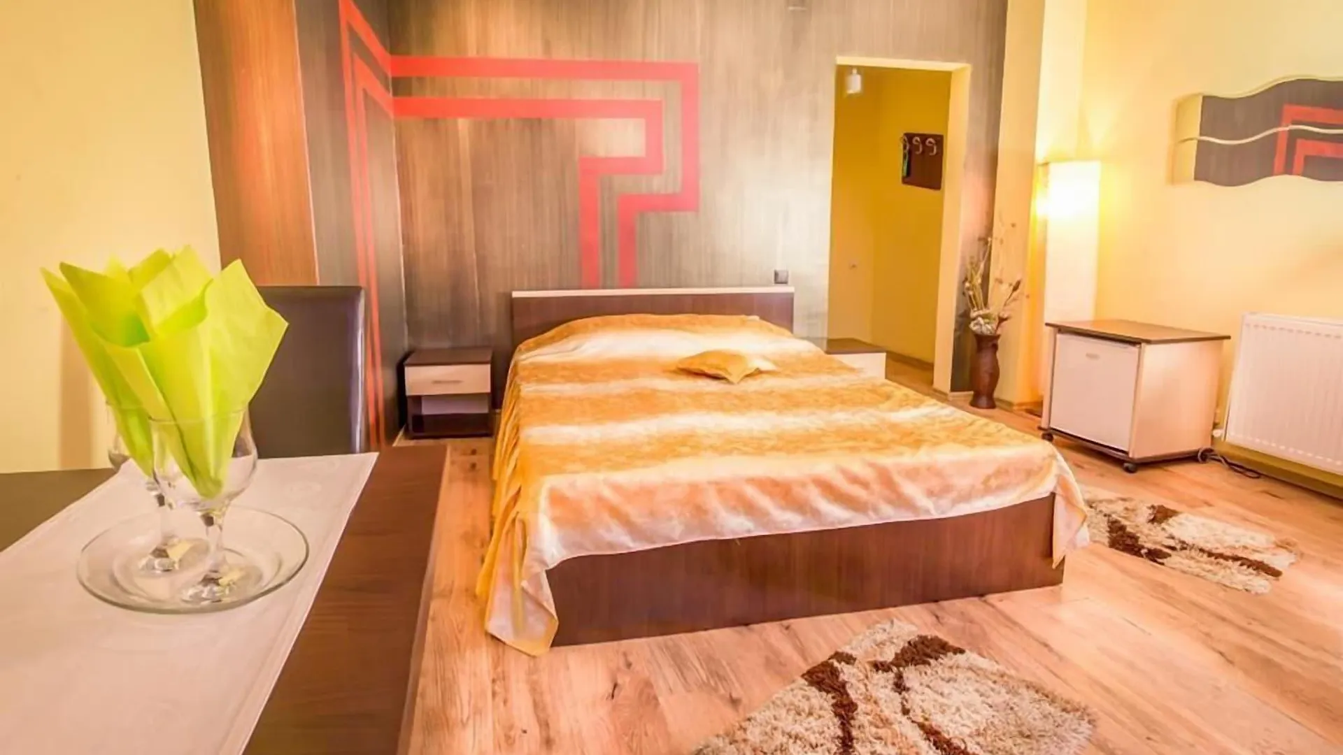 Hotel Eos